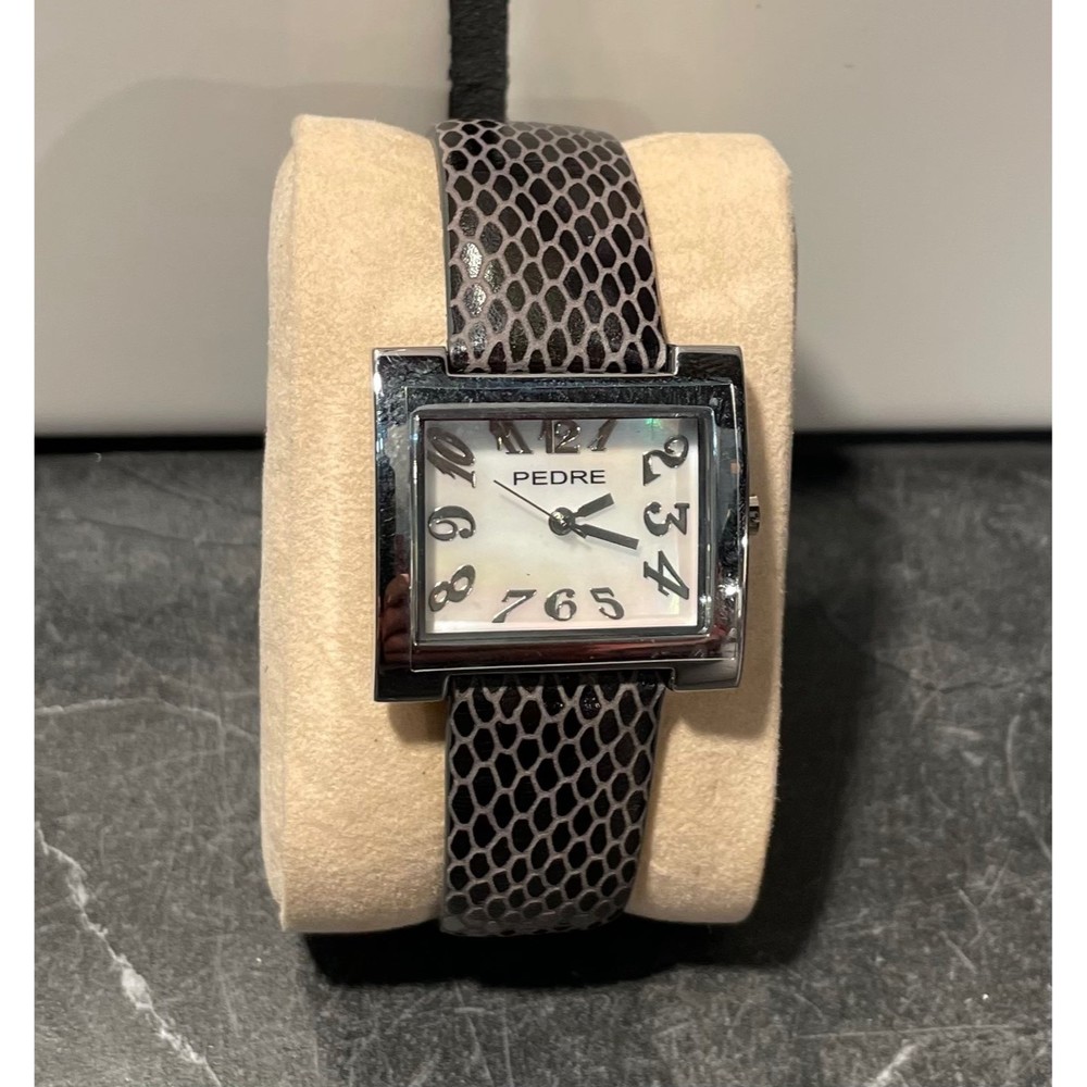 SALE!!! Ladies Pedre Leather Band Watch- New Battery (13)